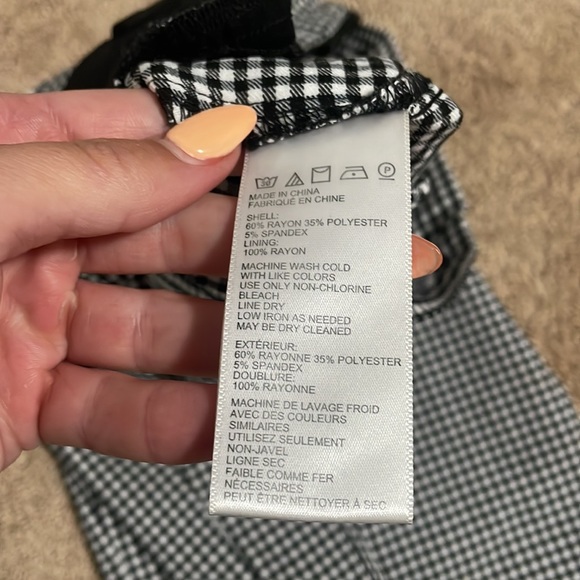 Urban Outfitters Women’s Black & White Plaid Trousers - Picture 5 of 5